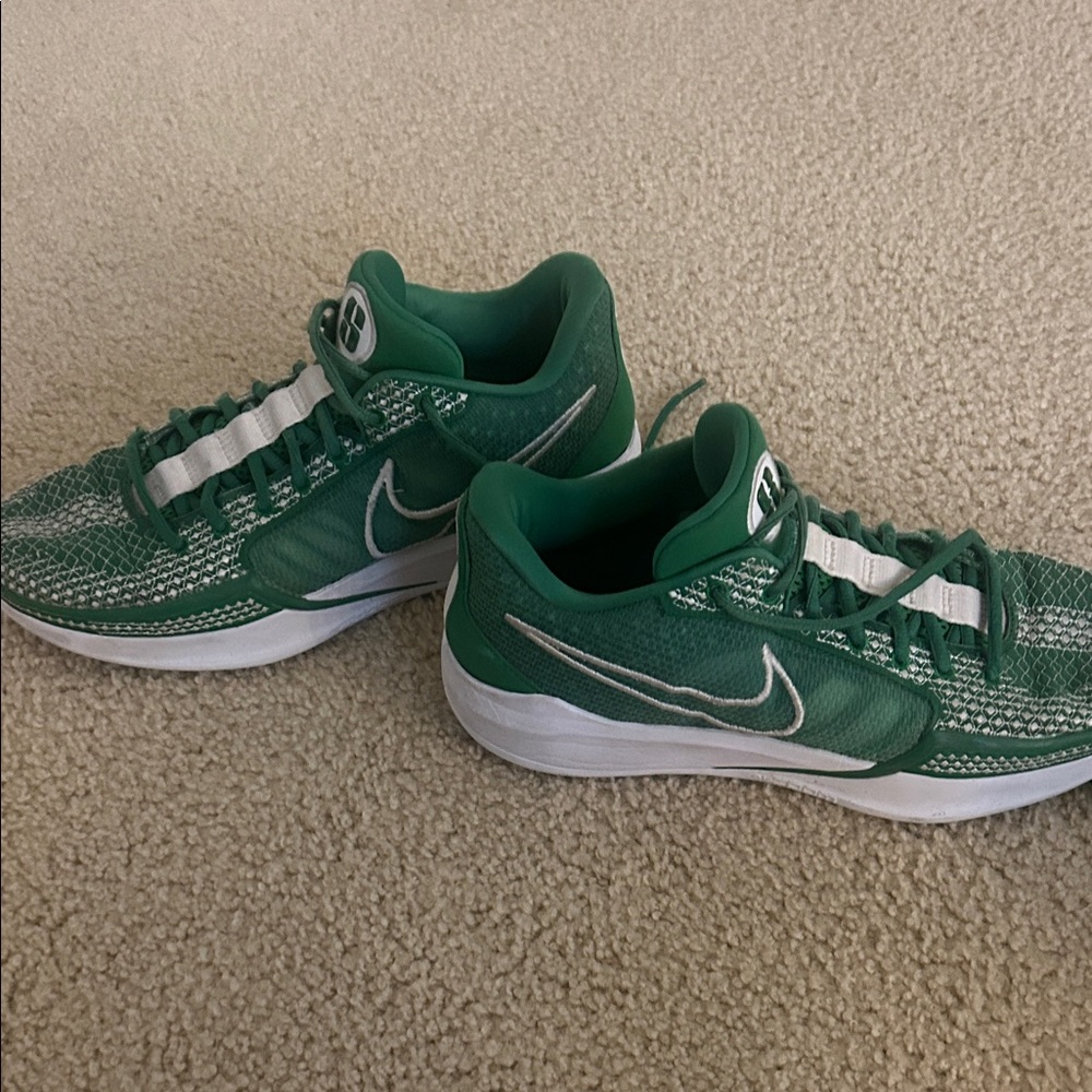 Nike sabrina 1’s

good condition